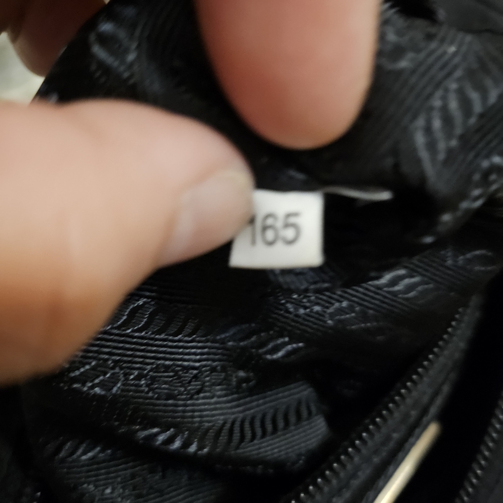 (SOLD)Authentic Prada nylon cargo / messnger bag - Picture 12 of 13